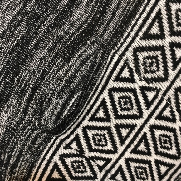 Billabong long sleeve knit shrug - Picture 5 of 8